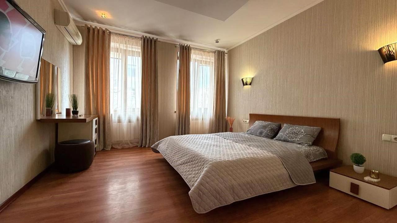 Appartamento Mironositskaya 75 Charkiv Esterno foto