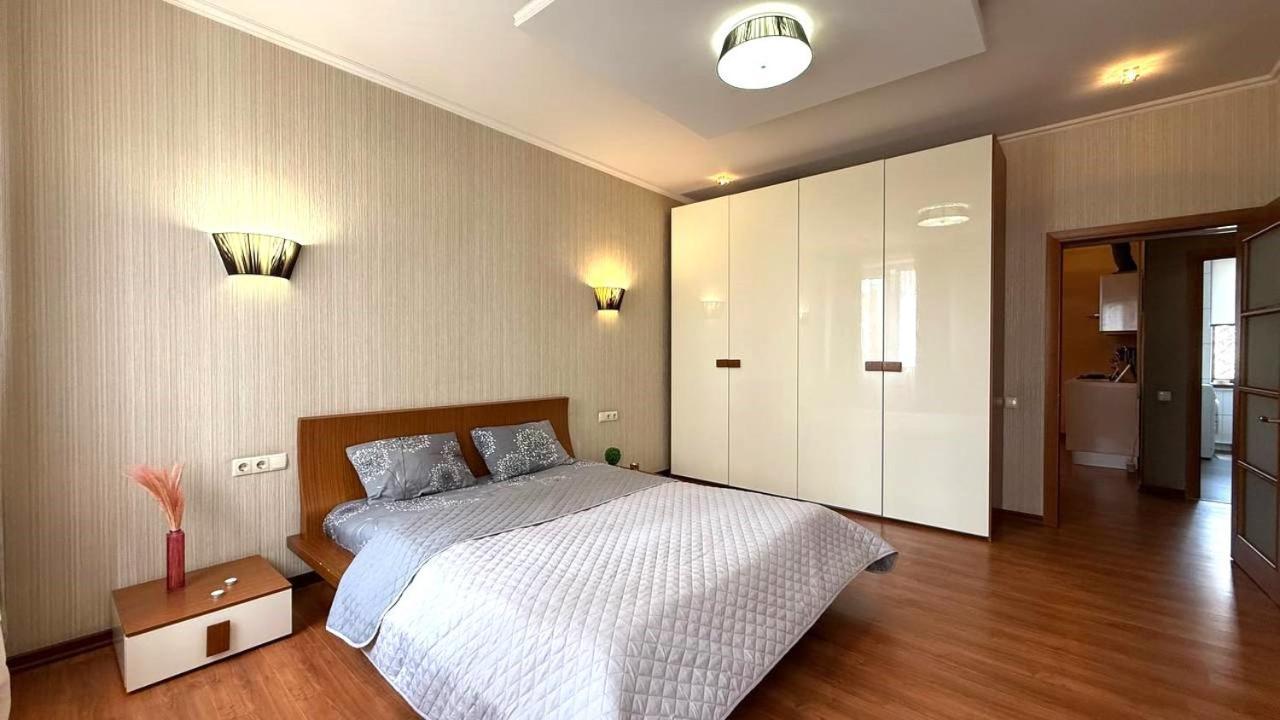 Appartamento Mironositskaya 75 Charkiv Esterno foto